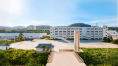 也是国内外唯一的全产业链乳胶制品项目