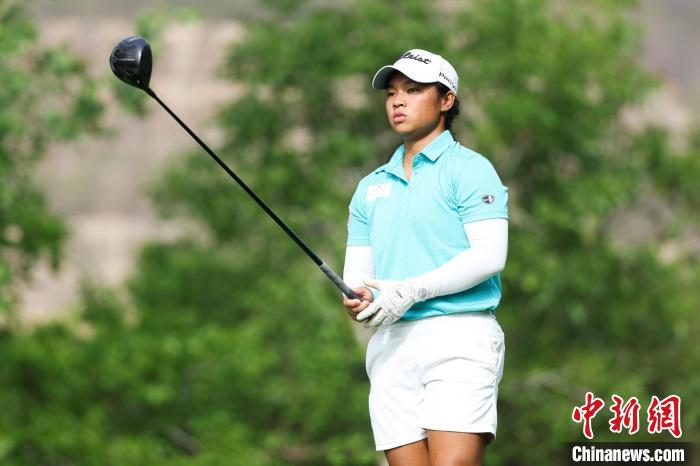 天津女子公开赛开赛日纪钰爱以67杆领先首轮，领