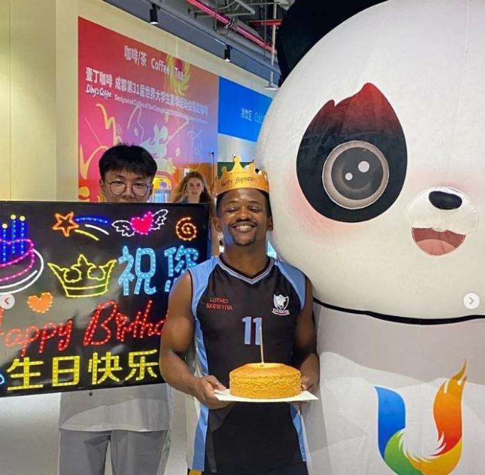 成都大运会点燃全球热情 国际运动员盛赞开幕式