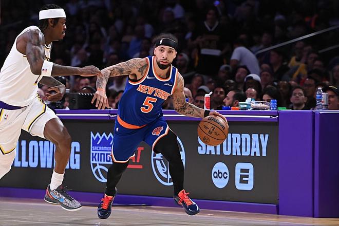 湖人双杀尼克斯 阿尔瓦拉多低迷拖累球队战绩