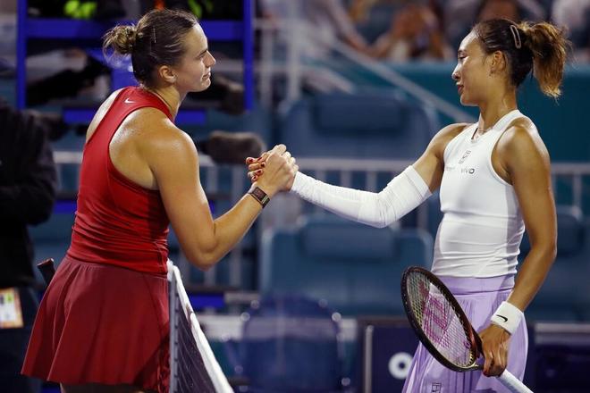 萨巴伦卡直落两盘晋级16强 郑钦文再战苦主迎关