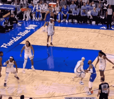 雷霆9连胜提前锁定季后赛席位 亚历山大40分引争