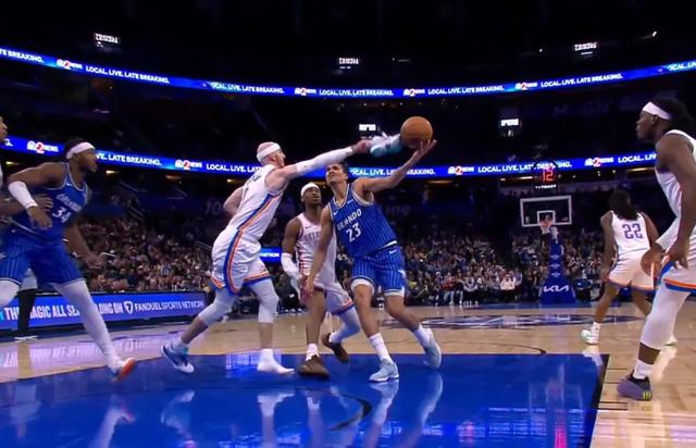 雷霆9连胜提前锁定季后赛席位 亚历山大40分引争